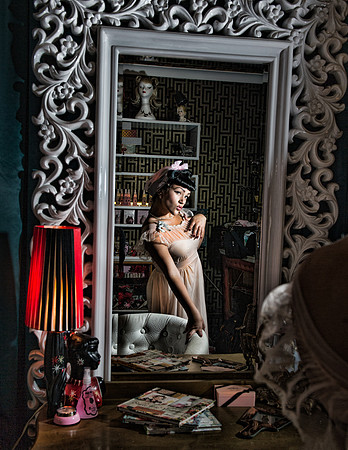 felinainMirror2