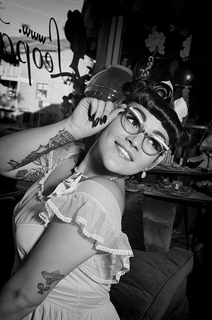 felinafaceblackwhite
