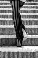 jessicaPierceHazelLegsBlackWhite